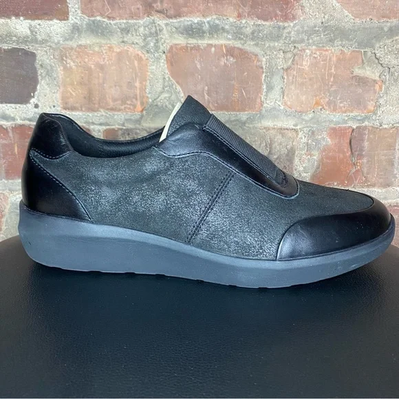 Clarks Women's Kayleigh Peak Loafer, Navy Textile, 9.5 Wide